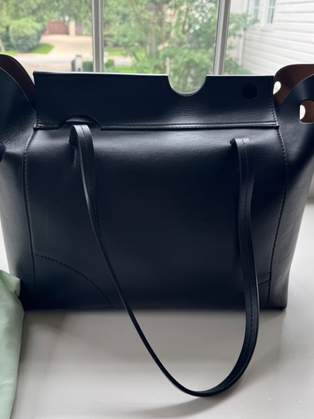 Off-White Burrow 32 Bag View 4